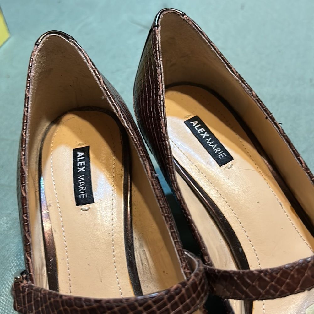 Alex Marie Peep Toe Heals - Picture 3 of 13
